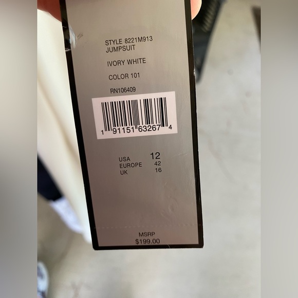 NWT Tahari White Lace Jumpsuit - Picture 7 of 7